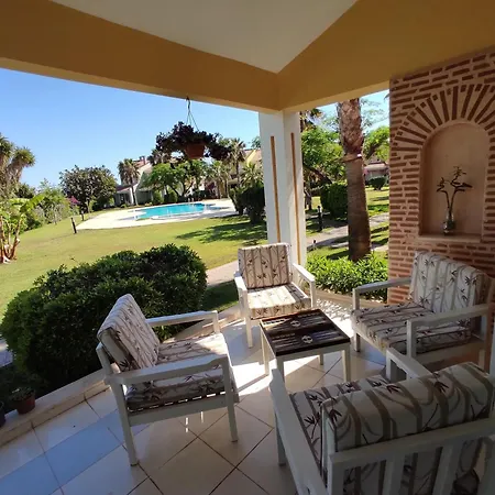 Akdenizevleri 빌라